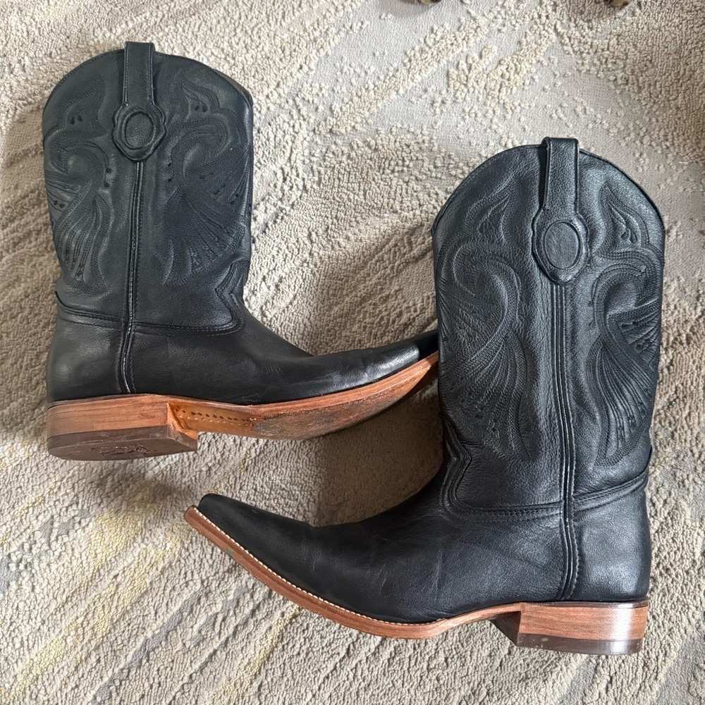 Aguila Real Black Leather Cowboys Boots Western Made in Mexico pointy toe 8